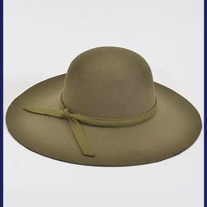 Olive brim hat (felt)